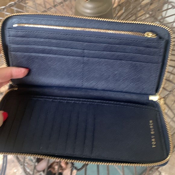 Tory Burch Wristlet Wallet Saffiano Leather Navy Gold zipper Fits Cell phone - Picture 4 of 9